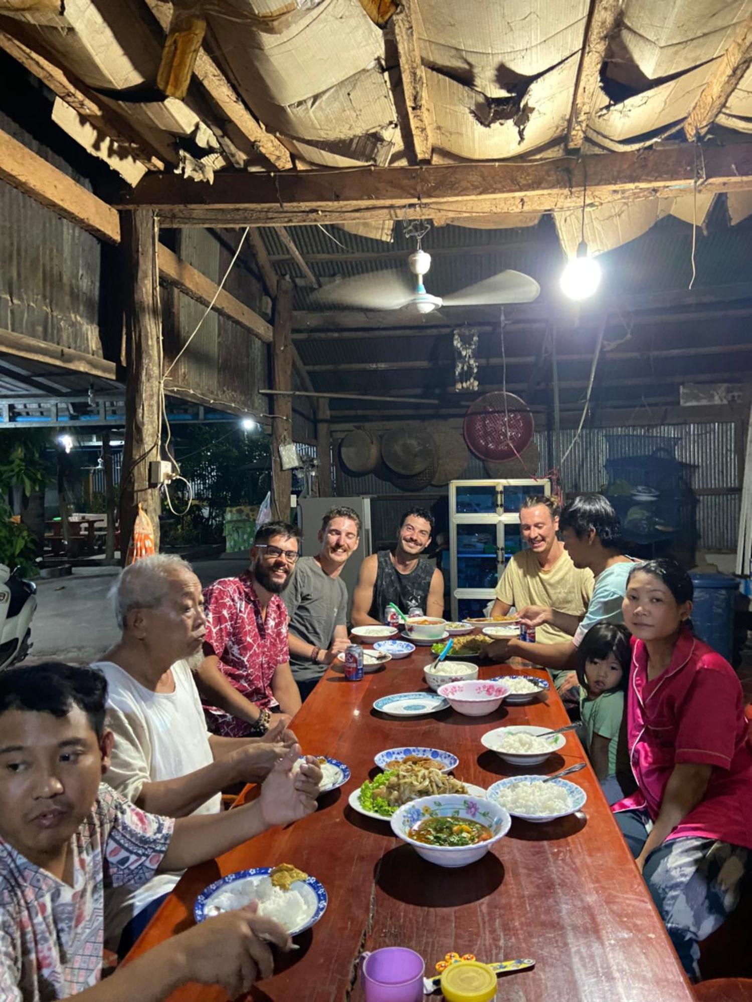 Lazy Mango Home Stay Phum Pouth ma Srei Exterior foto